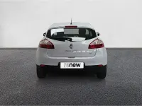 Usado Renault Mégane III Life 95 CV (69 kW) 2014 Blanco Berlina