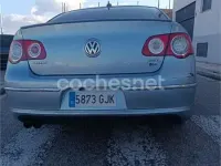Usado VW Passat Sportline 200 CV (147 kW) 2006 Azul Berlina