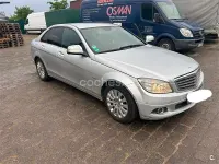 Usado Mercedes C220 170 CV (125 kW) 2008 Gris / plata Berlina
