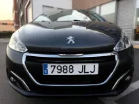 Usado Peugeot 208 Access 82 CV (60 kW) 2016 Negro Utilitario
