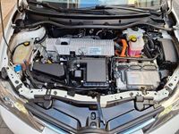 Usado Toyota Auris Hybrid Active 100 CV (73 kW) 2014 Blanco Utilitario