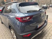 Usado Kia Stonic 100 CV (73 kW) 2019 Azul SUV