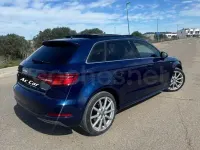 Usado Audi A3 Ambition 110 CV (80 kW) 2015 Azul Berlina