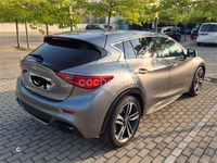 Usado Infiniti Q30 Sport Tech 170 CV (125 kW) 2017 Gris / plata Berlina