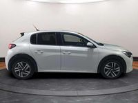 Usado Peugeot 208 Allure 99 CV (72 kW) 2020 Blanco Utilitario