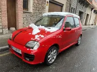Usado Fiat Seicento 54 CV (39 kW) 1999 Rojo Utilitario