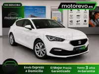 Usado Seat Leon Style 150 CV (110 kW) 2022 Blanco Berlina