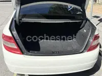 Usado Mercedes C220 170 CV (125 kW) 2010 Blanco Berlina