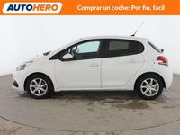 Usado Peugeot 208 Active 75 CV (55 kW) 2015 Blanco Utilitario