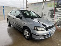 Usado Opel Astra Comfort 100 CV (73 kW) 2000 Gris / plata Berlina