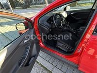 Usado Ford Focus Trend 125 CV (91 kW) 2018 Rojo Berlina