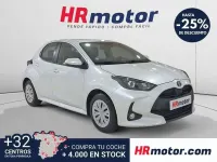 Käytetty Toyota Yaris Hybrid Business Edition 117 HP (86 kW) 2022 Valkoinen Katumaasturi