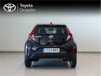 Usado Toyota Aygo X Play 72 CV (52 kW) 2024 Negro SUV