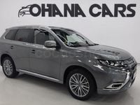 Usado Mitsubishi Outlander P-HEV 230 CV (169 kW) 2020 Gris / plata SUV