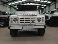 Usado Land Rover Defender S 122 HP (89 kW) 2012 Branco SUV
