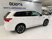 Usado Mitsubishi Outlander P-HEV 203 CV (149 kW) 2018 Blanco SUV