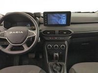 Usado Dacia Jogger Extreme 140 CV (102 kW) 2025 Verde oscuro Monovolumen