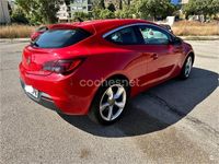 Usado Opel Astra GTC Sportive 130 CV (95 kW) 2013 Rojo Berlina