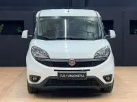 Usado Fiat Doblò 95 CV (69 kW) 2021 Blanco Monovolumen
