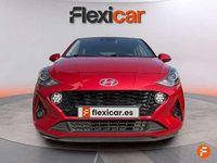 Usado Hyundai i10 67 CV (49 kW) 2022 Rojo Utilitario