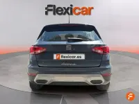 Usado Seat Arona Xperience 110 CV (80 kW) 2023 Gris SUV