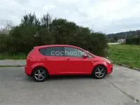 Usado Seat Altea I-Tech 105 CV (77 kW) 2014 Rojo Monovolumen