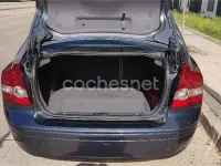 Usado Volvo S40 Momentum 136 CV (100 kW) 2006 Azul Berlina