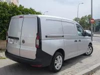 Usado VW Caddy Maxi 122 CV (89 kW) 2021 Gris Monovolumen