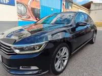 Usado VW Passat Sportline 180 CV (132 kW) 2018 Negro Berlina