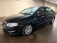 Usado VW Passat Highline 140 CV (102 kW) 2007 Negro Berlina