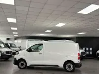 Usado Toyota Proace 100 CV (73 kW) 2023 Blanco Monovolumen