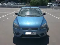 Usado Ford Focus Cabriolet Titanium 136 CV (100 kW) 2007 Azul Descapotable