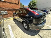 Usado Ford Focus Trend 100 CV (73 kW) 2006 Negro Berlina