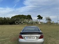 Usado Mercedes C220 143 CV (105 kW) 2003 Gris / plata Berlina