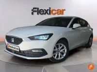 Usado Seat Leon Style 130 CV (95 kW) 2023 Blanco