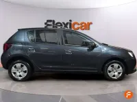 Begagnad Dacia Sandero Comfort 90 HK (66 kW) 2019 Blå Halvkombi