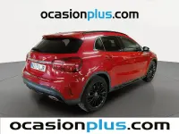 Usado Mercedes GLA180 122 CV (89 kW) 2020 Rojo SUV