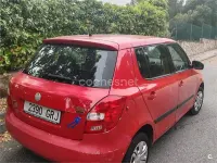 Usado Skoda Fabia 60 CV (44 kW) 2009 Rojo Berlina