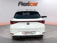 Usado Seat Leon Style 116 CV (85 kW) 2023 Blanco Familiar