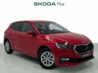 Usado Skoda Fabia Selection 116 CV (85 kW) 2024 Rojo Utilitario