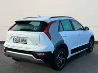 Usado Kia Niro 141 CV (103 kW) 2022 Blanco SUV