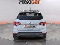 Usado Seat Arona FR 150 CV (110 kW) 2023 Blanco SUV