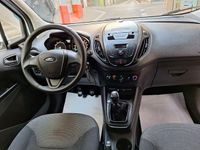 Usado Ford Transit 100 CV (73 kW) 2019 Blanco Monovolumen