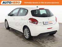 Usado Peugeot 208 Signature Sky 82 CV (60 kW) 2018 Blanco Utilitario