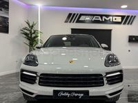 Usado Porsche Cayenne 462 CV (339 kW) 2020 Gris / plata SUV