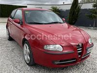 Usado Alfa Romeo 147 Distinctive 120 CV (88 kW) 2004 Rojo Utilitario