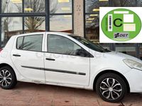 Usado Renault Clio II Authentique 75 CV (55 kW) 2009 Blanco Berlina