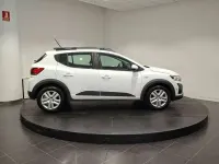 Usado Dacia Sandero Expression 91 CV (66 kW) 2023 Blanco Berlina