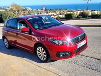 Usado Peugeot 308 Style 100 CV (73 kW) 2020 Rojo Berlina
