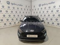 Usado Hyundai i20 84 CV (61 kW) 2024 Negro Berlina